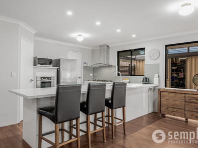 22 Ridge Road, Cockburn Central WA 6164