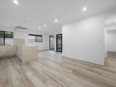 255 Fisher St, Cloverdale WA 6105