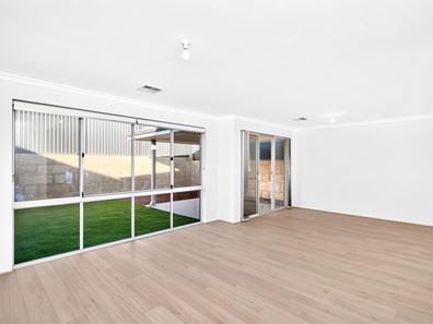 17 Napoli Way, Mindarie WA 6030