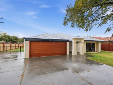 1 Myerson Crescent, Maida Vale WA 6057