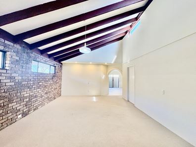 3B Croesus Street, Morley WA 6062