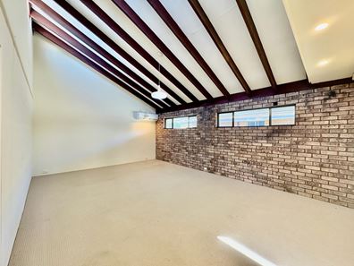 3B Croesus Street, Morley WA 6062