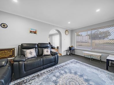 114 Casserley Avenue, Girrawheen WA 6064