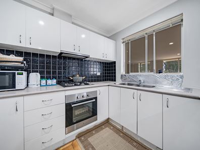 114 Casserley Avenue, Girrawheen WA 6064