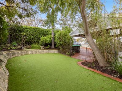 37 Oxcliffe Road, Doubleview WA 6018