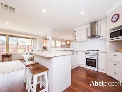32 Wattlebird Crescent, Ellenbrook WA 6069