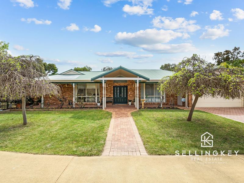 9 Wilfred Road, Canning Vale WA 6155