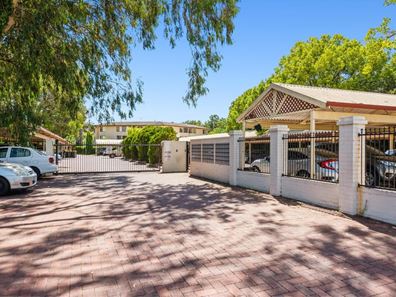 11A/19 Herdsman Parade, Wembley WA 6014