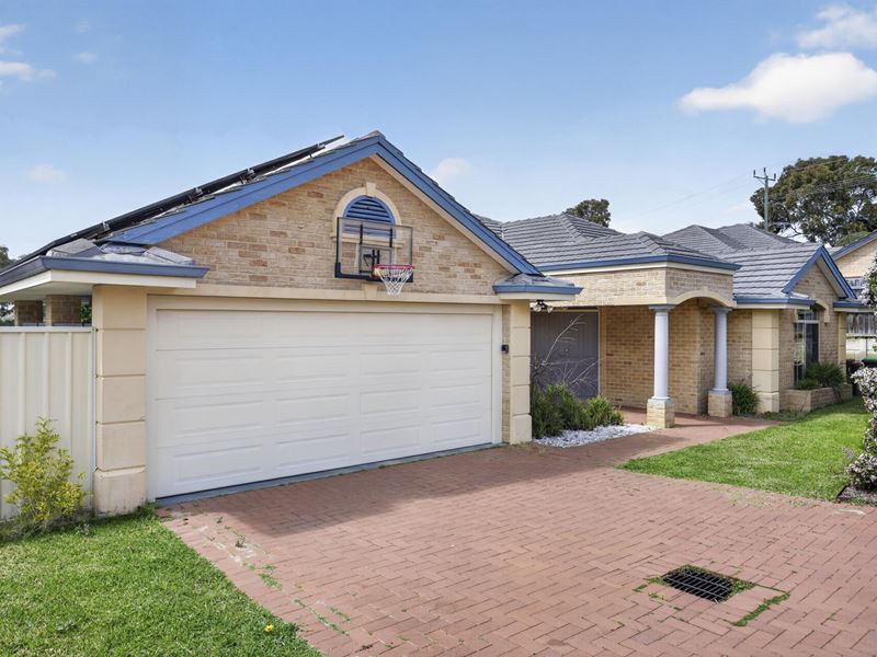 3 Kellyhill View, Carine WA 6020