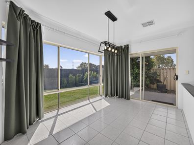 3 Kellyhill View, Carine WA 6020