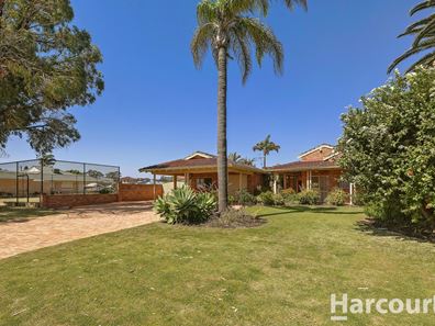 17 Blackwood Parade, Dudley Park WA 6210