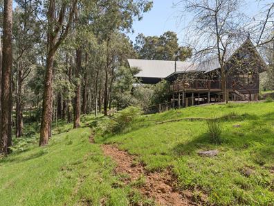 3 Kings Road, Dwellingup WA 6213