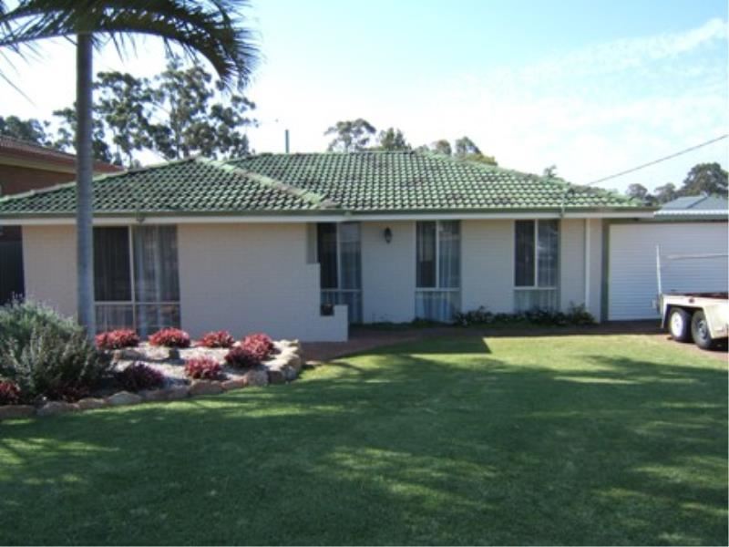 15 Shepway Place, Marangaroo WA 6064