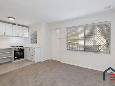 9J/59 Tenth Av, Inglewood WA 6052