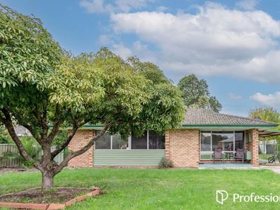 4 Elanora Road, Armadale WA 6112