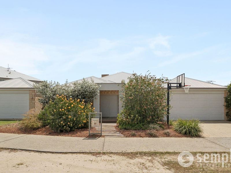 52 Camden Boulevard, Aubin Grove WA 6164