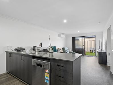 21 Beckwith Loop, Haynes WA 6112