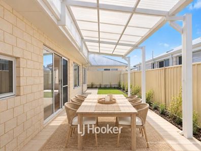 11 Sheshan Road, Dunsborough WA 6281