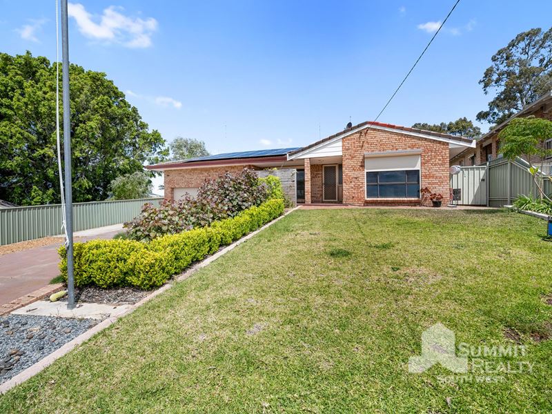 10 Hughlings Place, Australind WA 6233