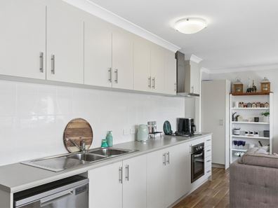 10/3 Donar Street, Innaloo WA 6018