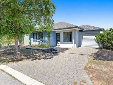 4 Graduate Way, Coolbellup WA 6163