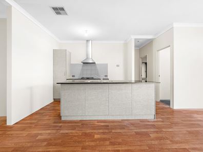 4 Graduate Way, Coolbellup WA 6163