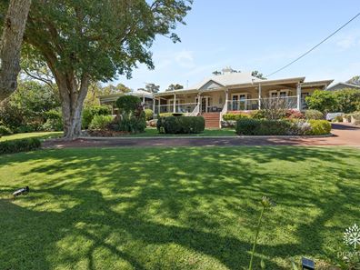 74 Davies Crescent, Gooseberry Hill WA 6076