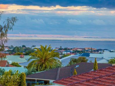 21 Windlass Avenue, Ocean Reef WA 6027