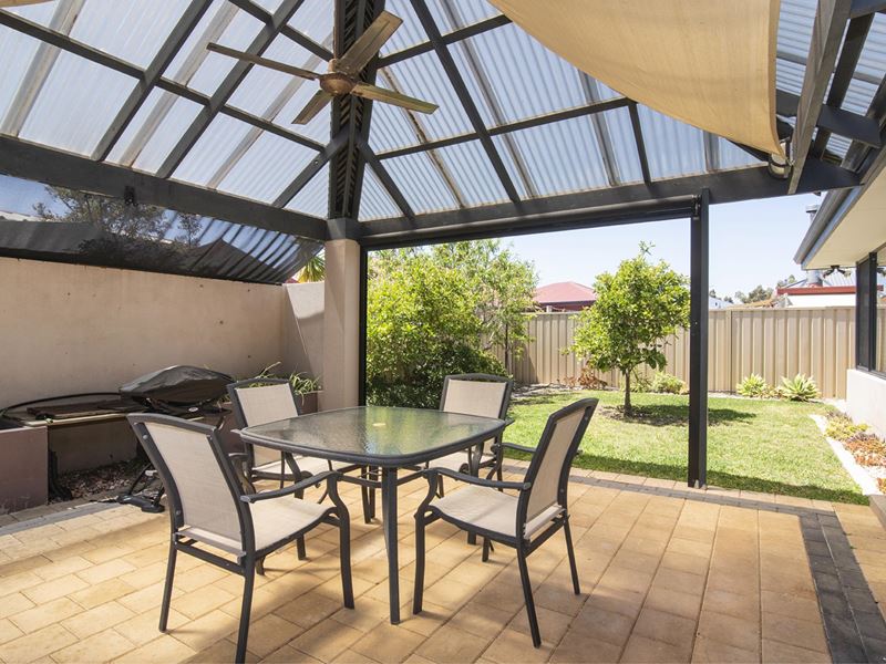 30 Honeyeater Crescent, Geographe