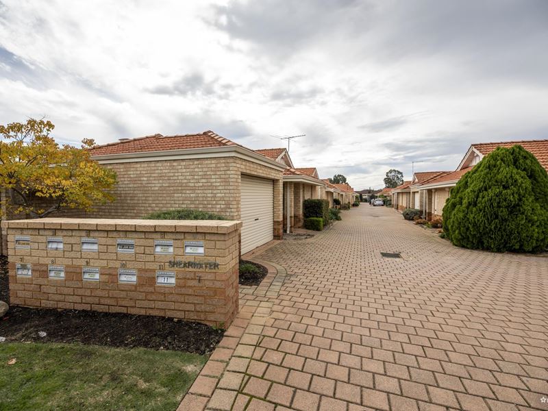 4/7 Shearwater Terrace, Ballajura WA 6066