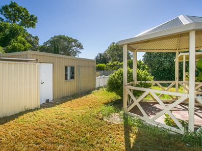 90 Dale Road, Armadale WA 6112