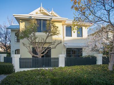 48 Coral Tree Avenue, Subiaco WA 6008