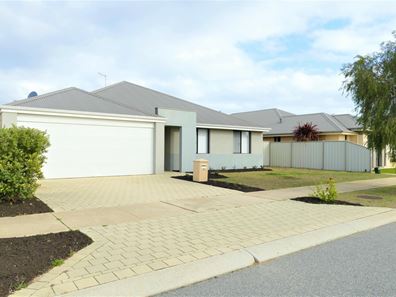 15 Alassio Pde, Secret Harbour WA 6173