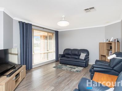 21 Lambourne Place, Halls Head WA 6210