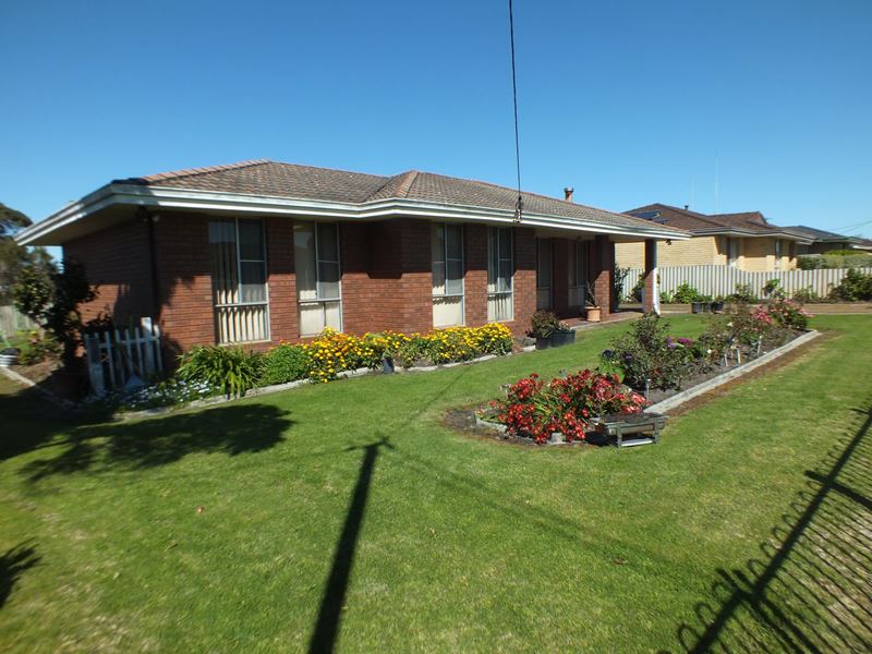 35 Edinburgh Road, Mckail