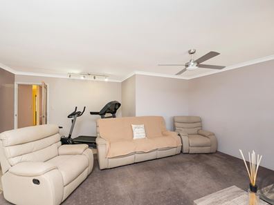 6 Hortonia Avenue, Secret Harbour WA 6173