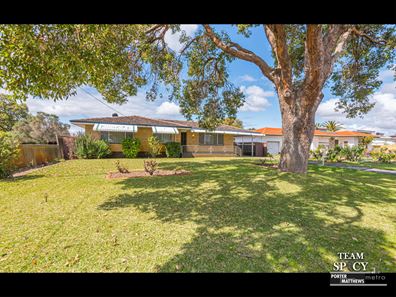 26 Jubilee St, Beckenham WA 6107