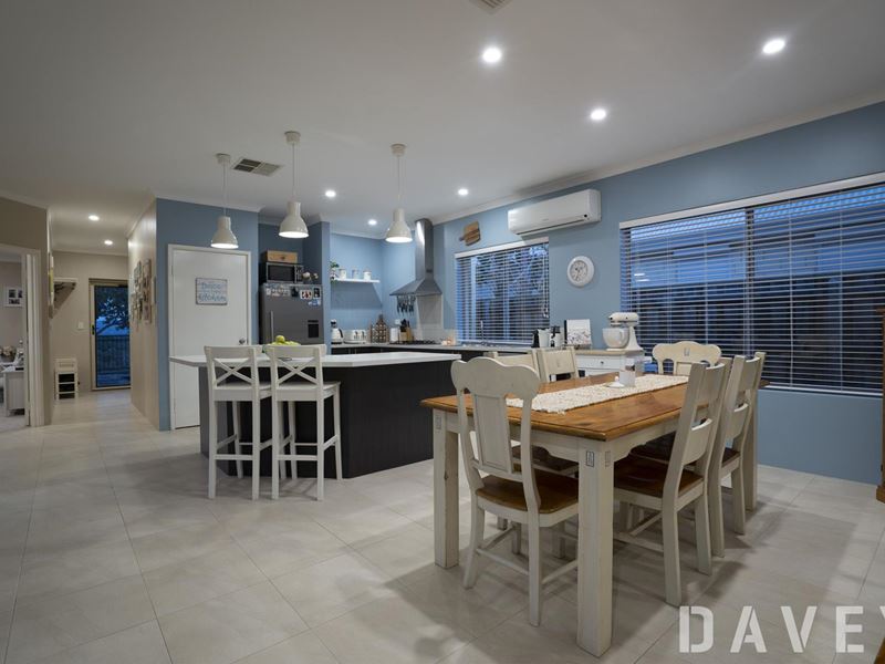 42 Ardmore Parade, Ellenbrook
