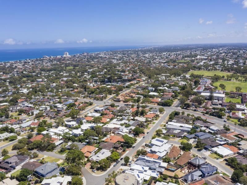 78 Stockdale Crescent, Wembley Downs WA 6019