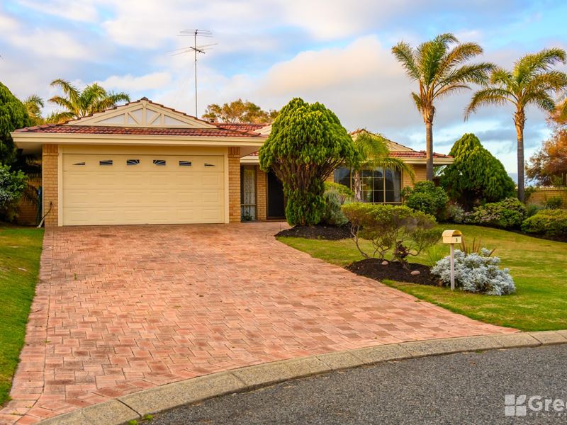 3 Muirfield Court, Halls Head WA 6210