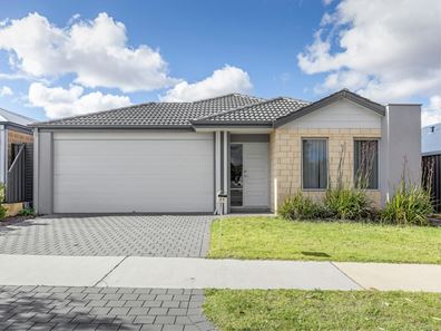 31 Dragonfly Road, Banksia Grove WA 6031