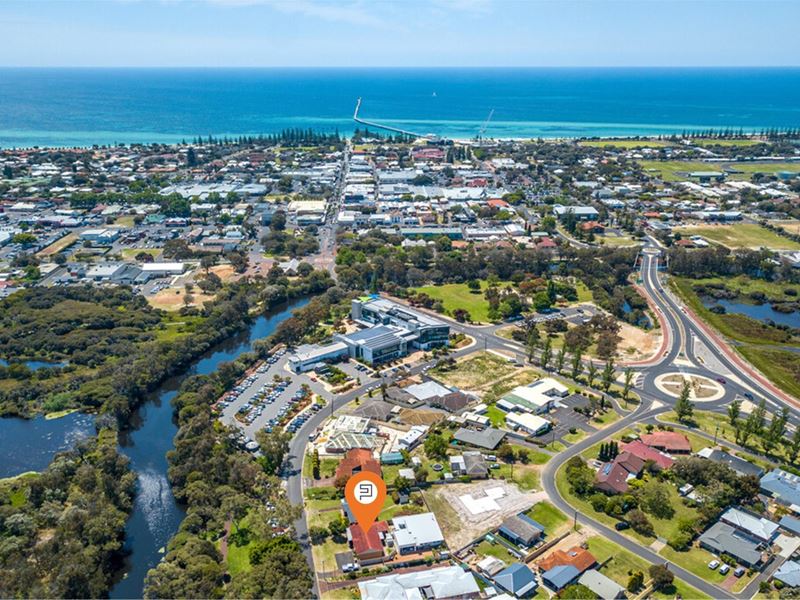 27 Southern Drive, Busselton