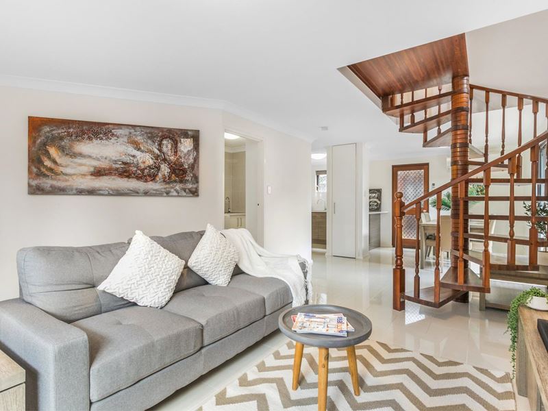 4/11 Heytesbury Road, Subiaco