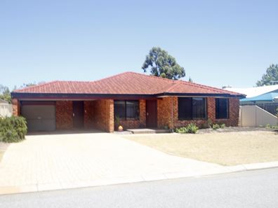 7 Coulteri Nook, Canning Vale WA 6155