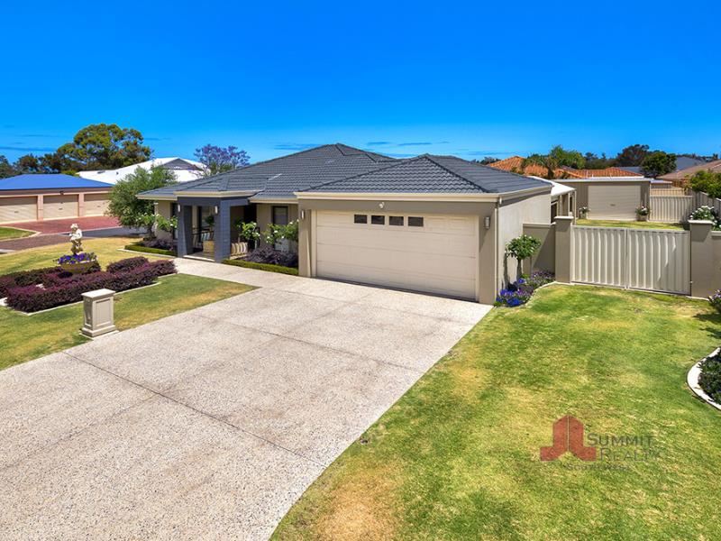 8 Portsea Court, Pelican Point