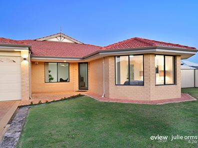 2 Turner Parkway, Carramar WA 6031