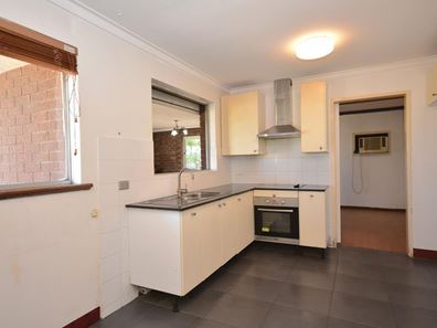 12 Loughton Way, Balga WA 6061