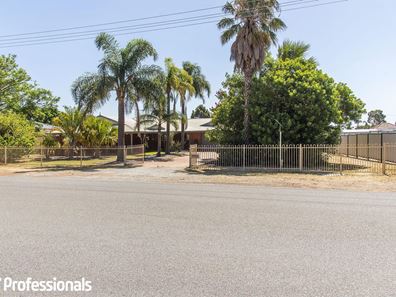 18 Edward Crescent, Byford WA 6122