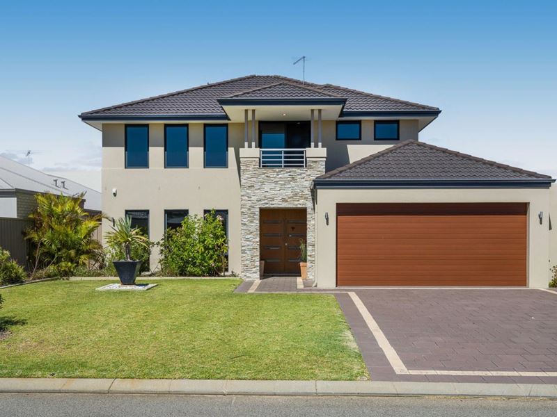 17 Hamelin Drive, Lake Coogee WA 6166