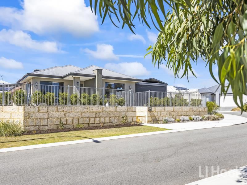 15 Wirrah Way, Two Rocks